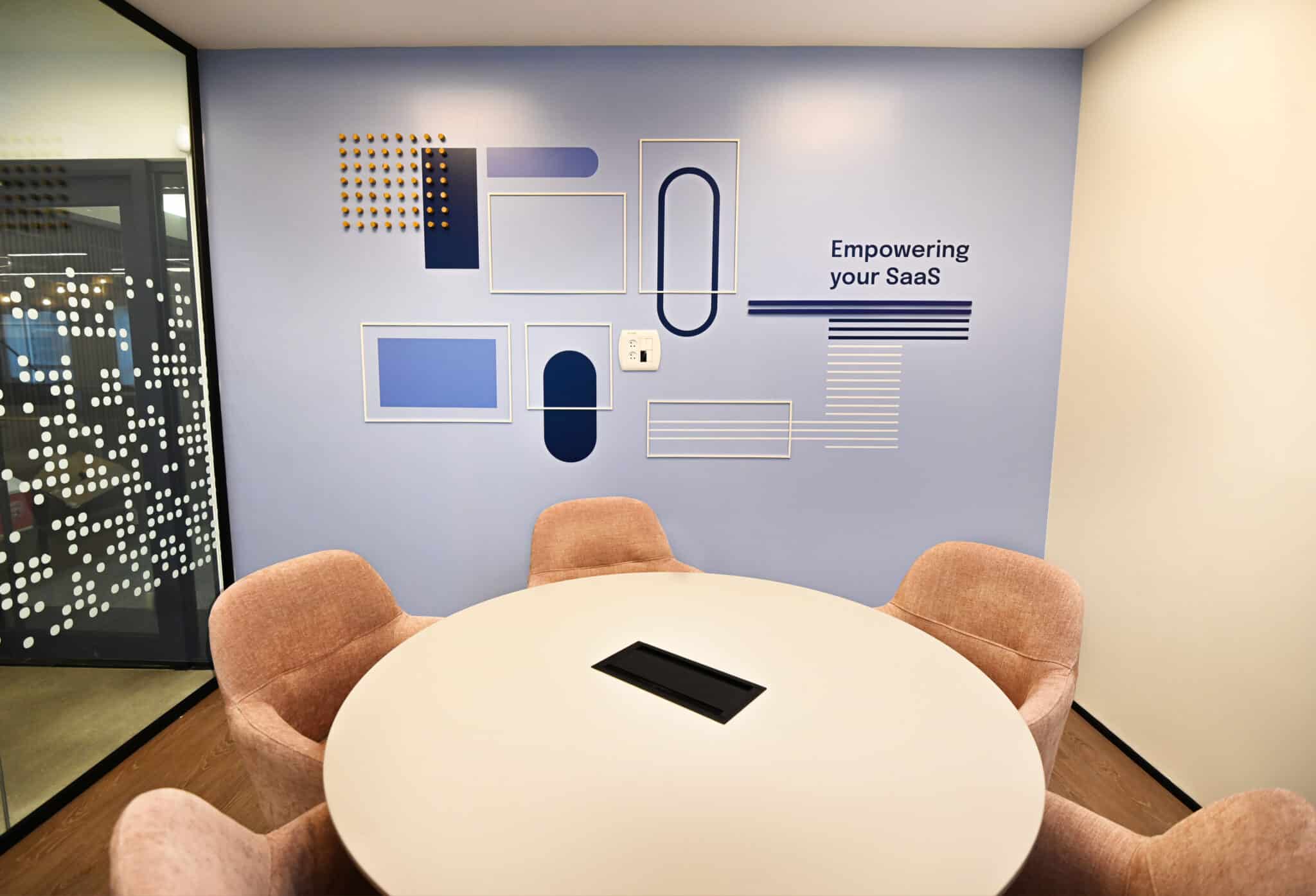 Empowering your SaaS wall graphic with 3D framed shapes