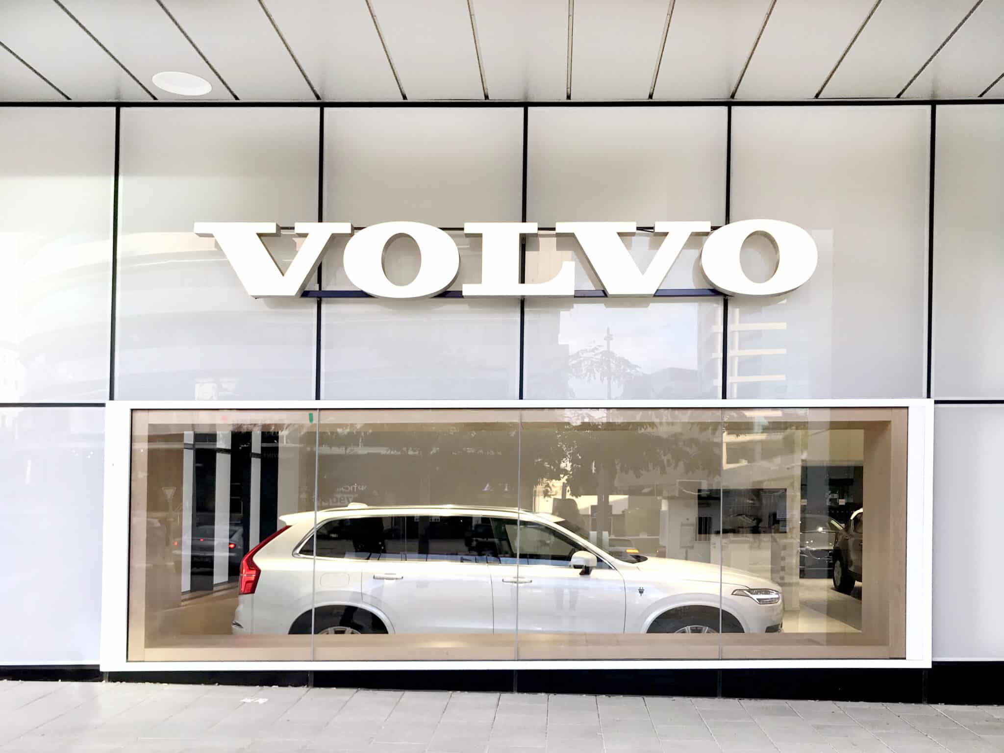 Dimensional VOLVO letters on a showroom facade